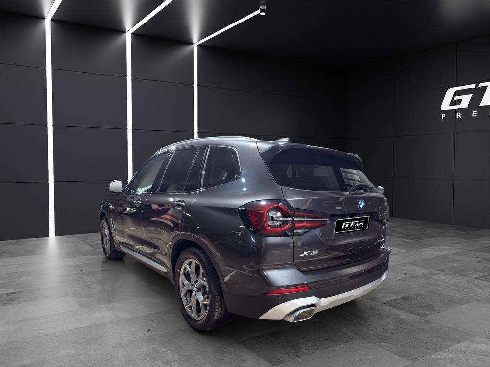 BMW X3  xDrive 30e xLine 2024 gris - foto 3