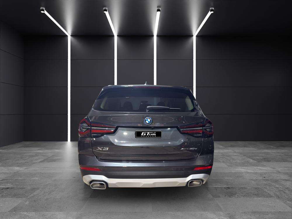 BMW X3  xDrive 30e xLine 2024 gris - foto 5