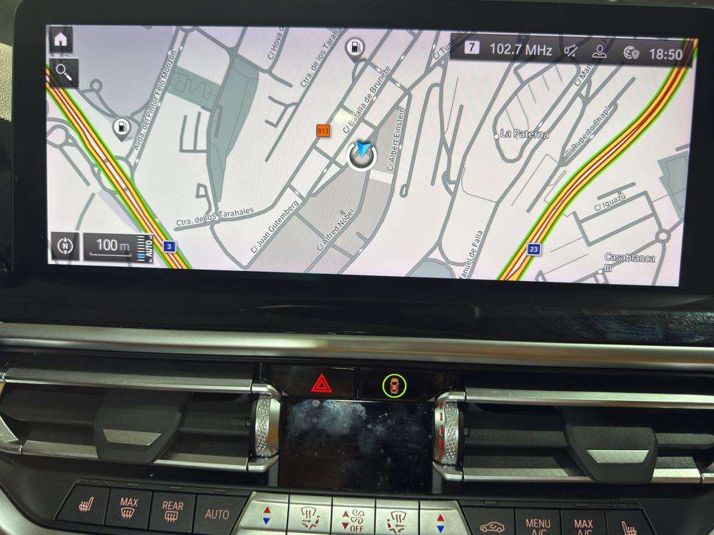 BMW X3  xDrive 30e xLine 2024 gris - foto 12
