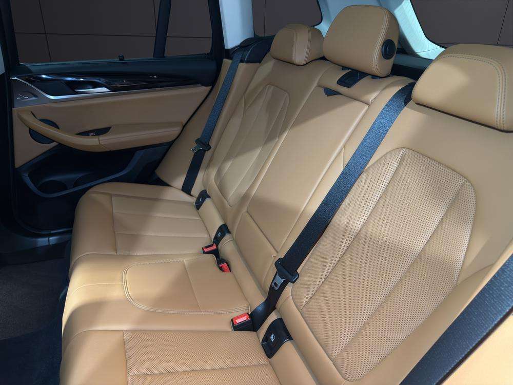 BMW X3  xDrive 30e xLine 2024 gris - foto 15