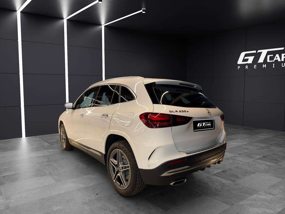 Mercedes-Benz GLA 250e AMG 2025 blanco - foto 3