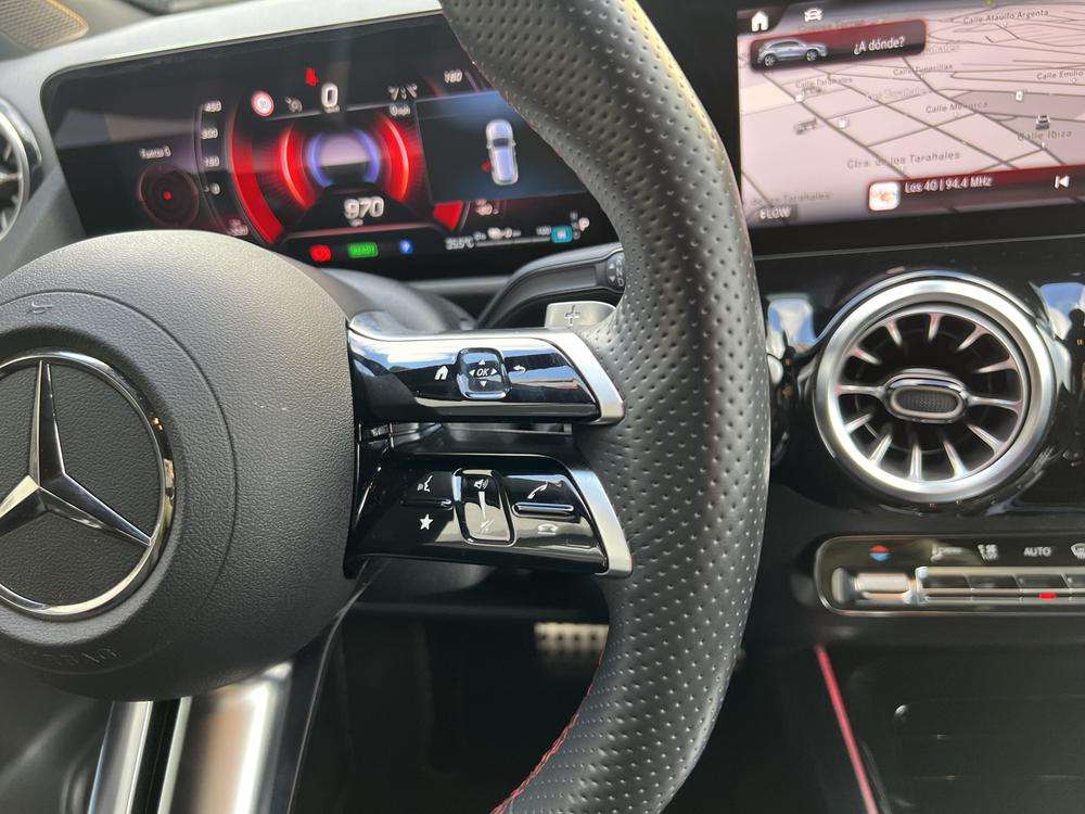 Mercedes-Benz GLA 250e AMG 2025 blanco - foto 10
