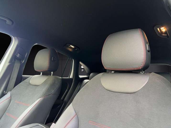 Mercedes-Benz GLA 250e AMG 2025 blanco - foto 15