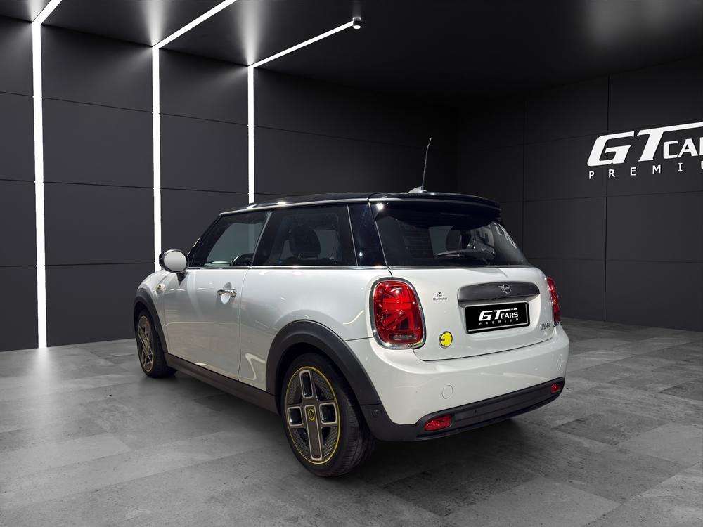 Mini Cooper SE 2020 gris - foto 3