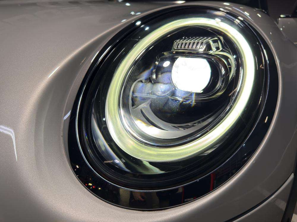 Mini Cooper SE 2020 gris - foto 6