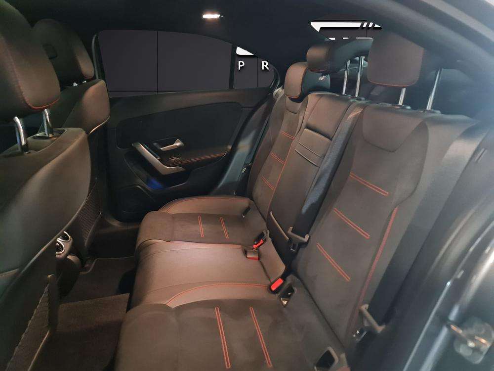 Mercedes-Benz Clase A Sedan 250e AMG 2025 gris montaña - foto 11