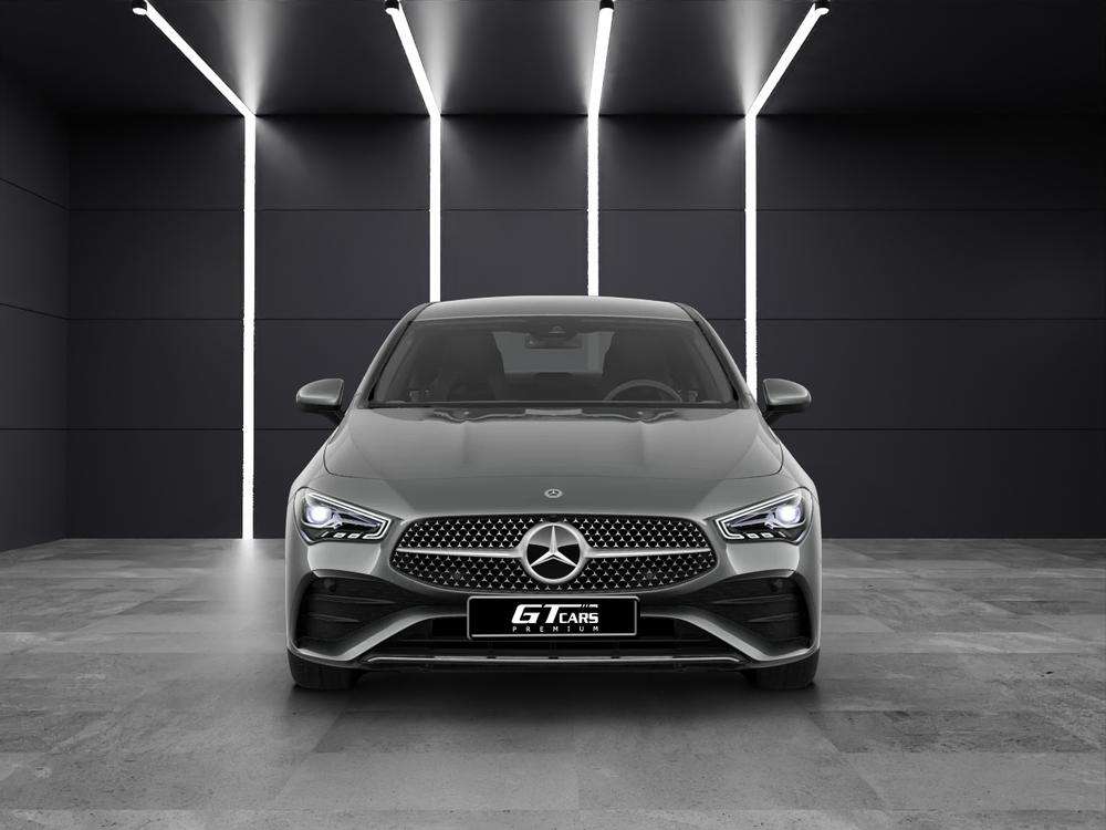 Mercedes-Benz CLA 250e AMG 2025 gris montaña - foto 4