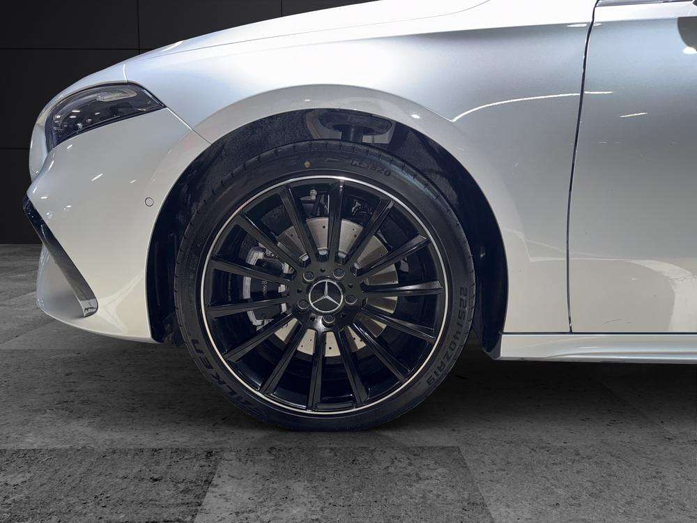 Mercedes-Benz Clase A 250E AMG 2026 plata - foto 12