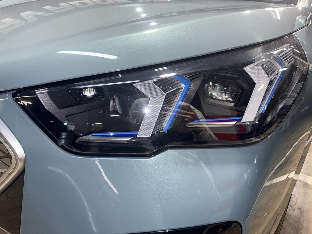 BMW iX2 eDrive20 2025 verde - foto 6