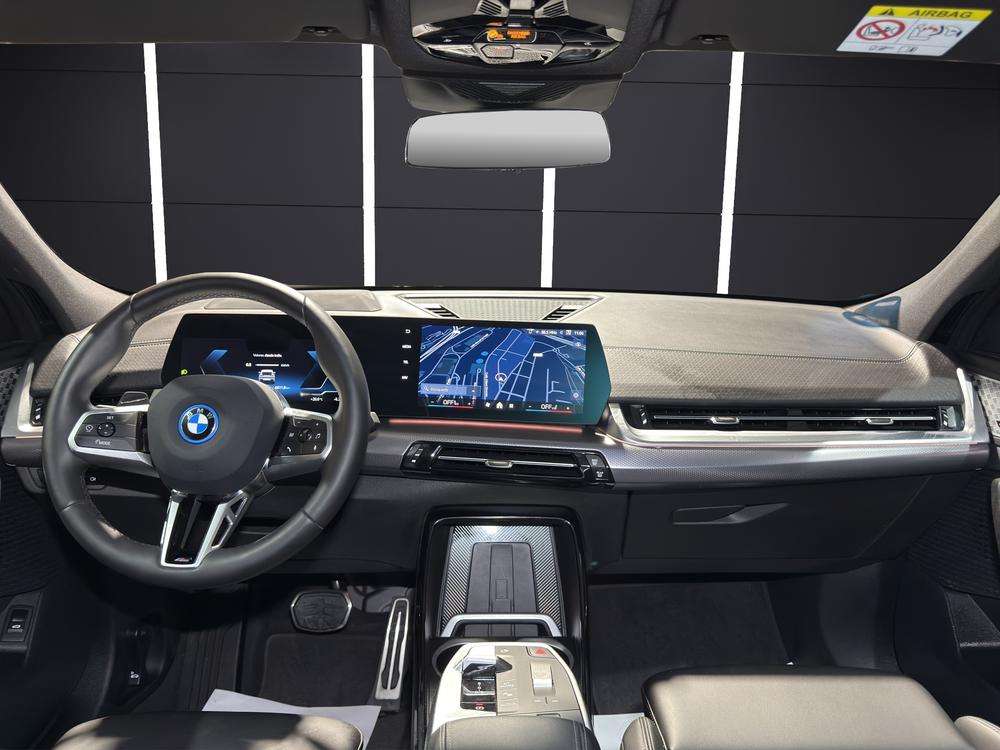 BMW iX2 eDrive20 2025 verde - foto 10