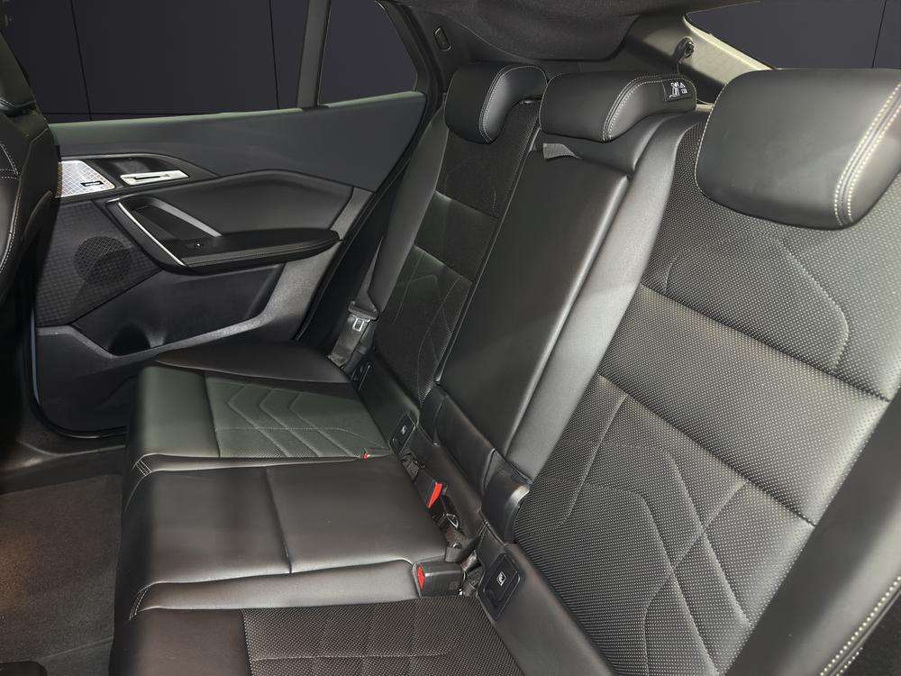 BMW iX2 eDrive20 2025 verde - foto 17