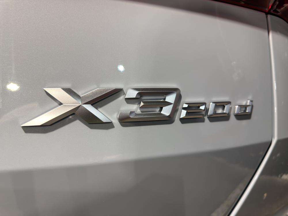 BMW X3  20d xDrive 2025 gris - foto 8