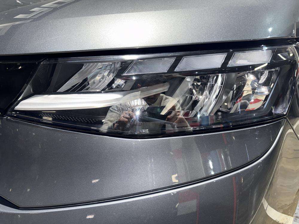Volkswagen Multivan  . 2025 gris - foto 6