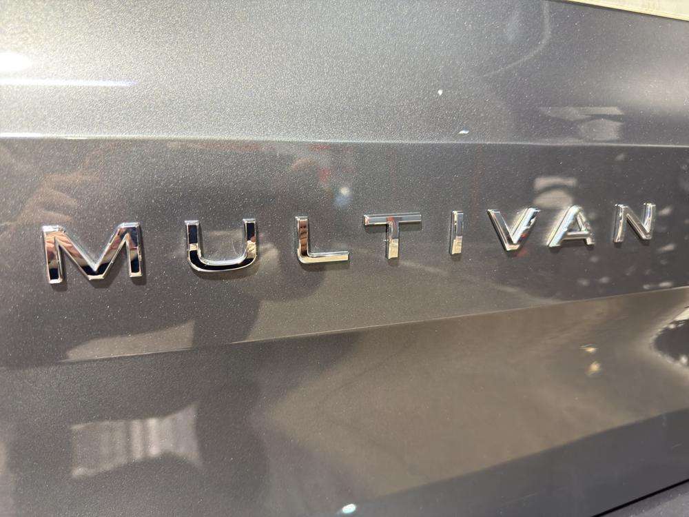Volkswagen Multivan  . 2025 gris - foto 8