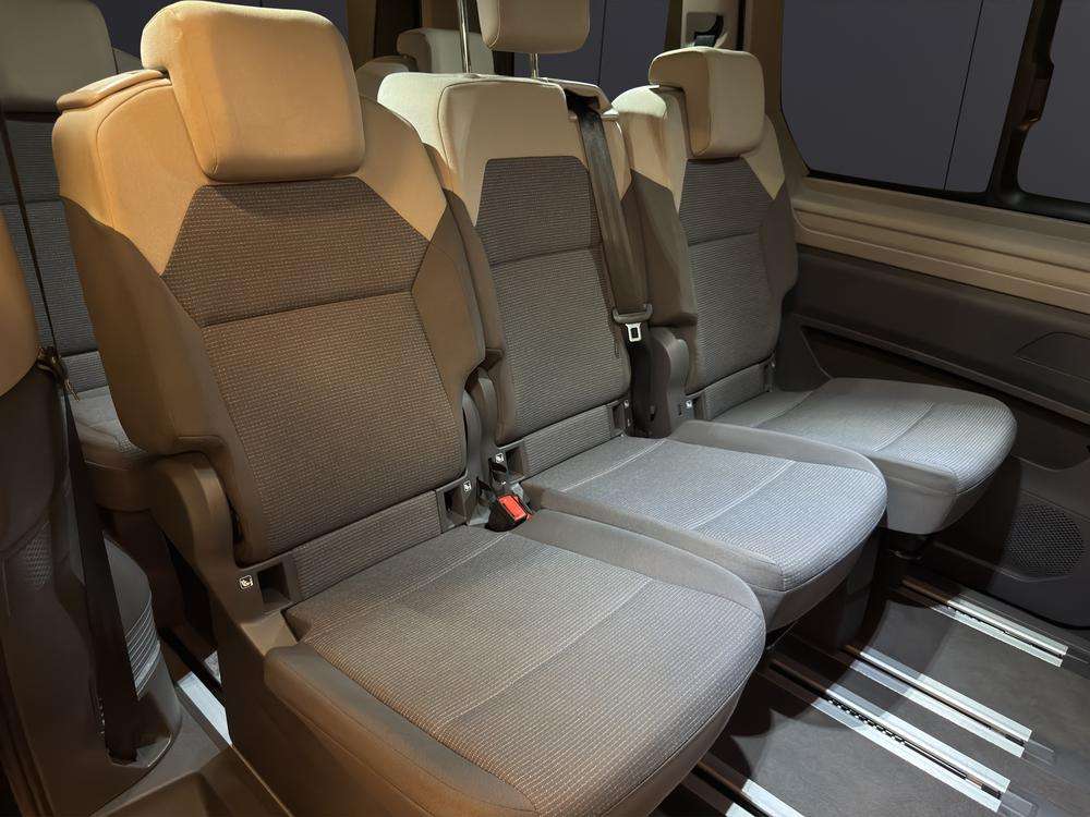 Volkswagen Multivan  . 2025 gris - foto 13