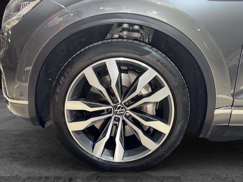 Volkswagen Touareg eHybrid 2023 gris - foto 7