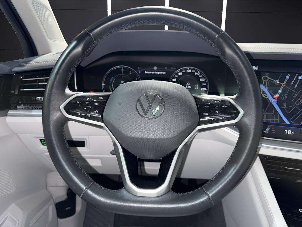 Volkswagen Touareg eHybrid 2023 gris - foto 11