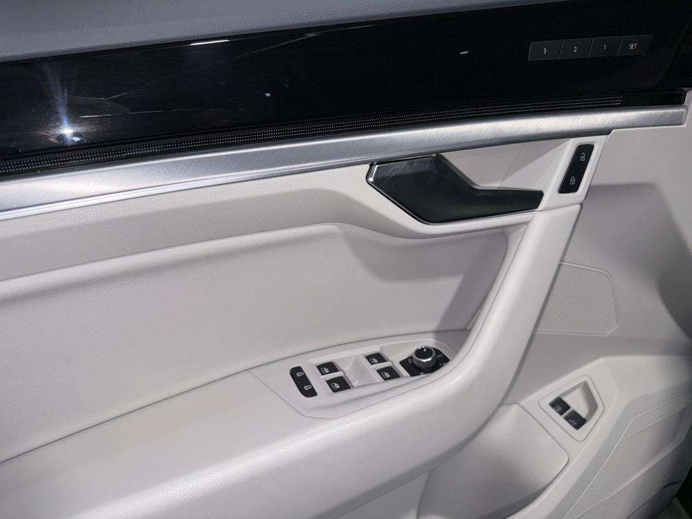 Volkswagen Touareg eHybrid 2023 gris - foto 17
