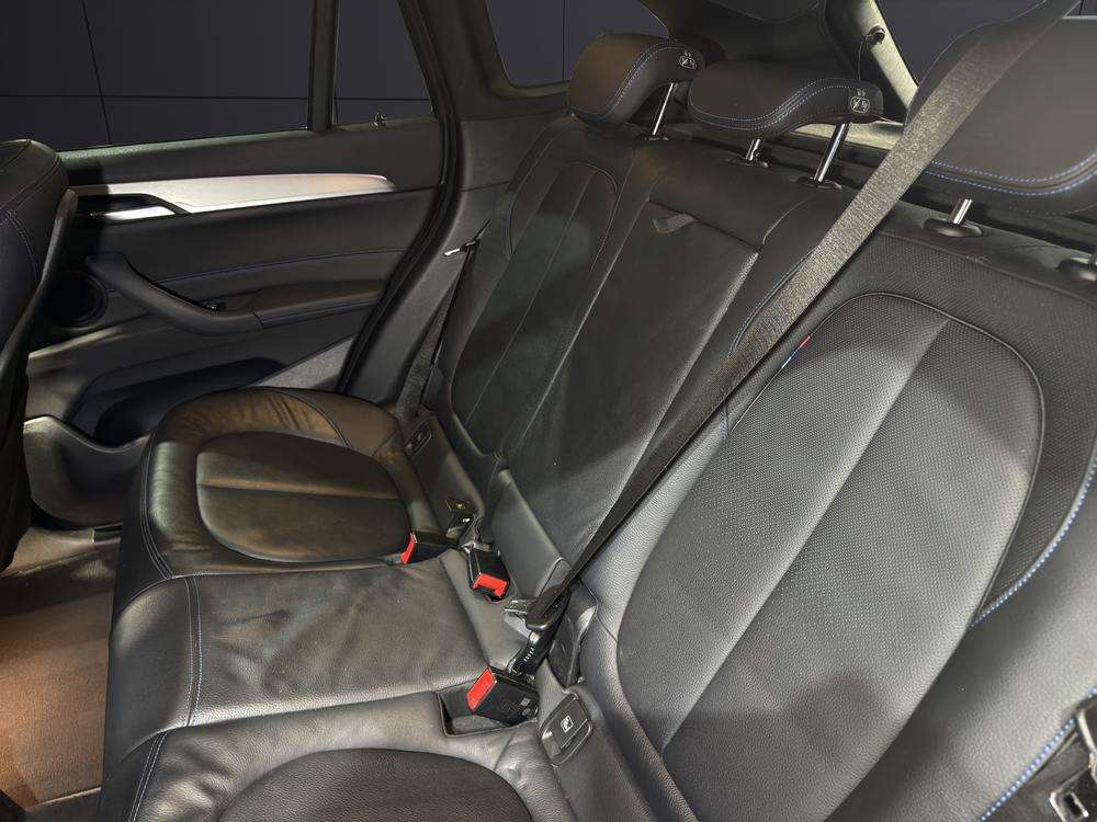 BMW X1 xDrive25e 2021 negro - foto 14