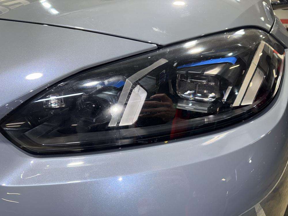 BMW Serie 1 120d 2024 gris - foto 6