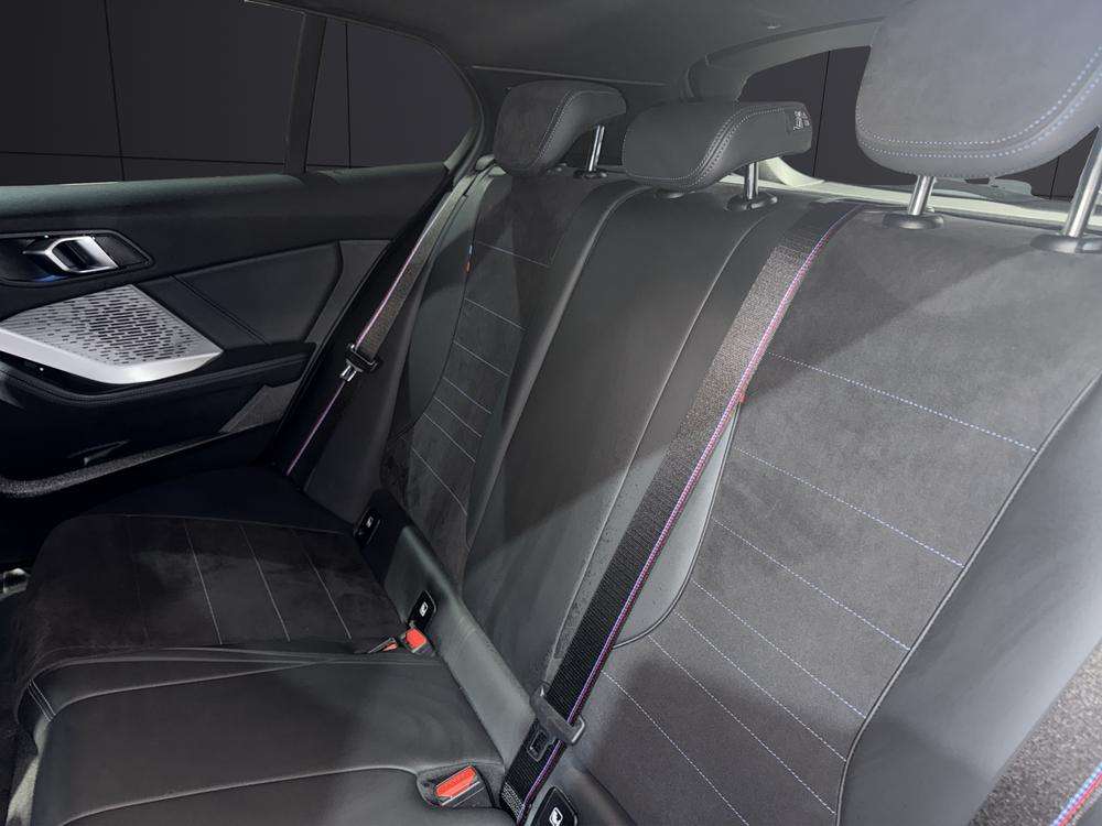 BMW Serie 1 120d 2024 gris - foto 16