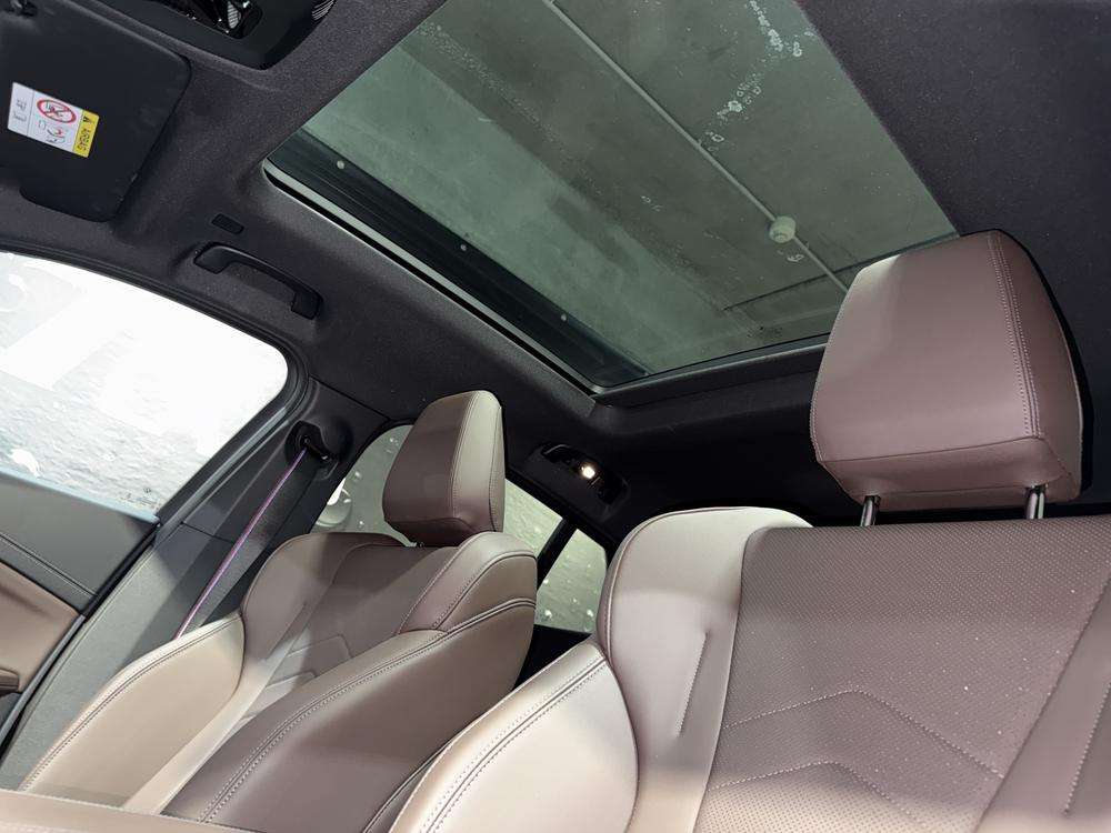 BMW iX2 xDrive30 2024 gris - foto 18