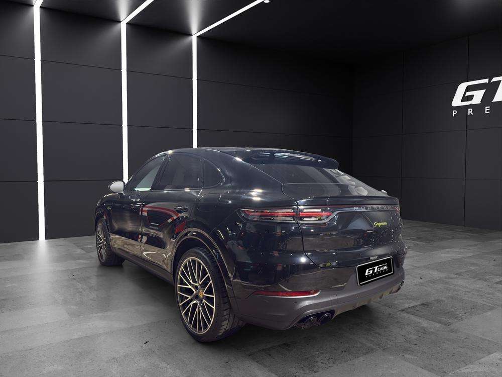 Porsche Cayenne Coupé E-Hybrid 2022 negro - foto 3