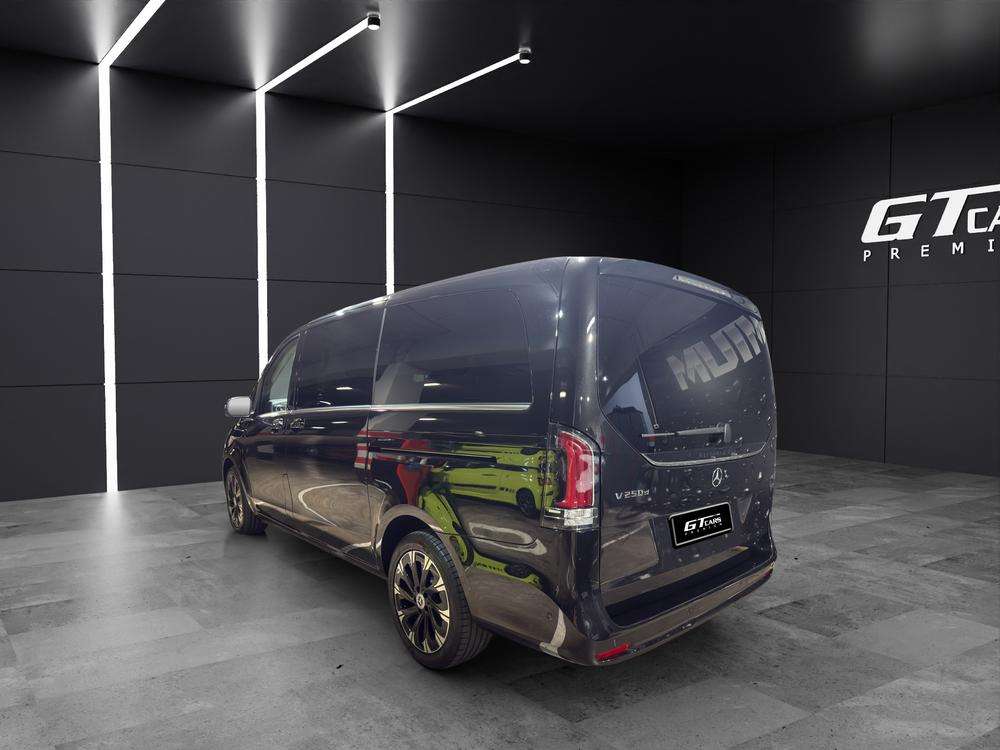 Mercedes-Benz V 250d 2025 negro - foto 3