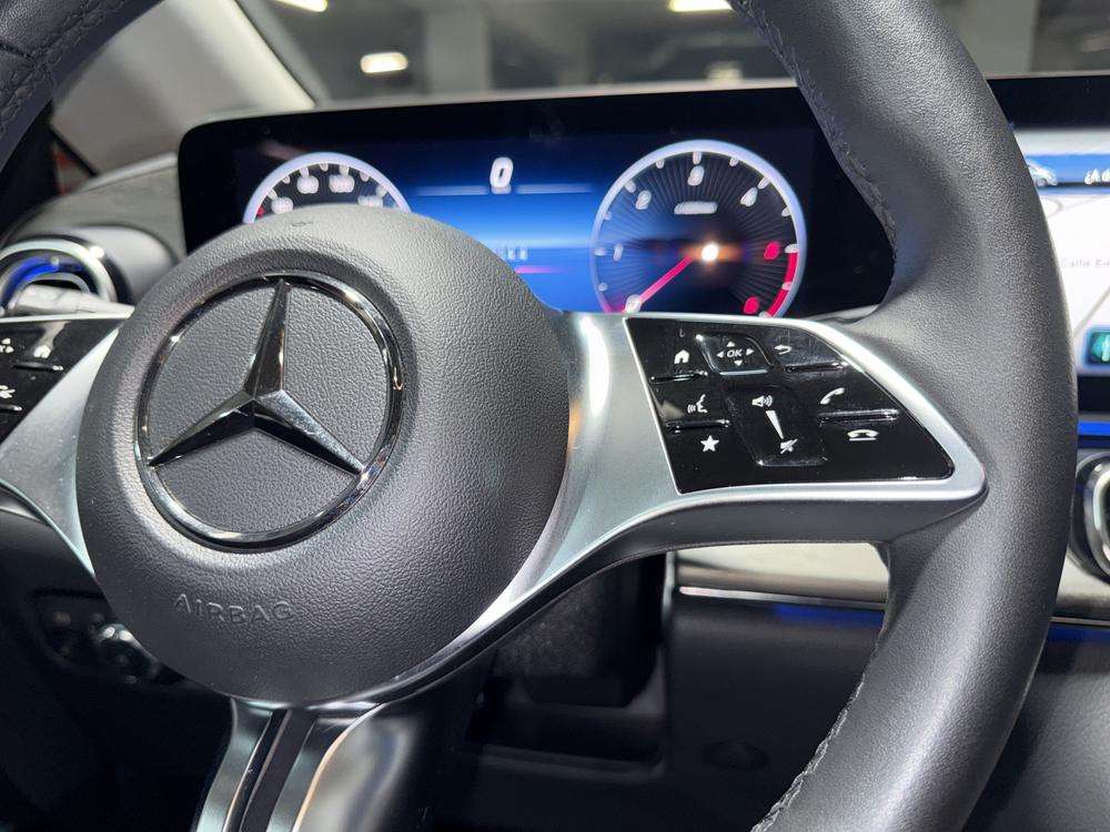 Mercedes-Benz V 250d 2025 negro - foto 11