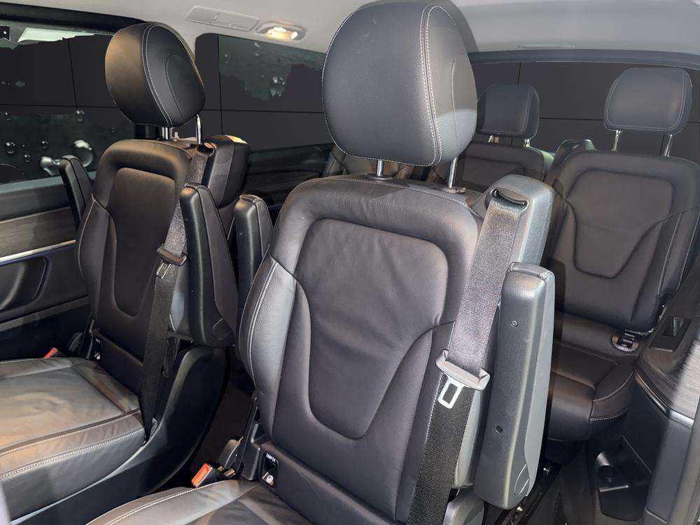 Mercedes-Benz V 250d 2025 negro - foto 16