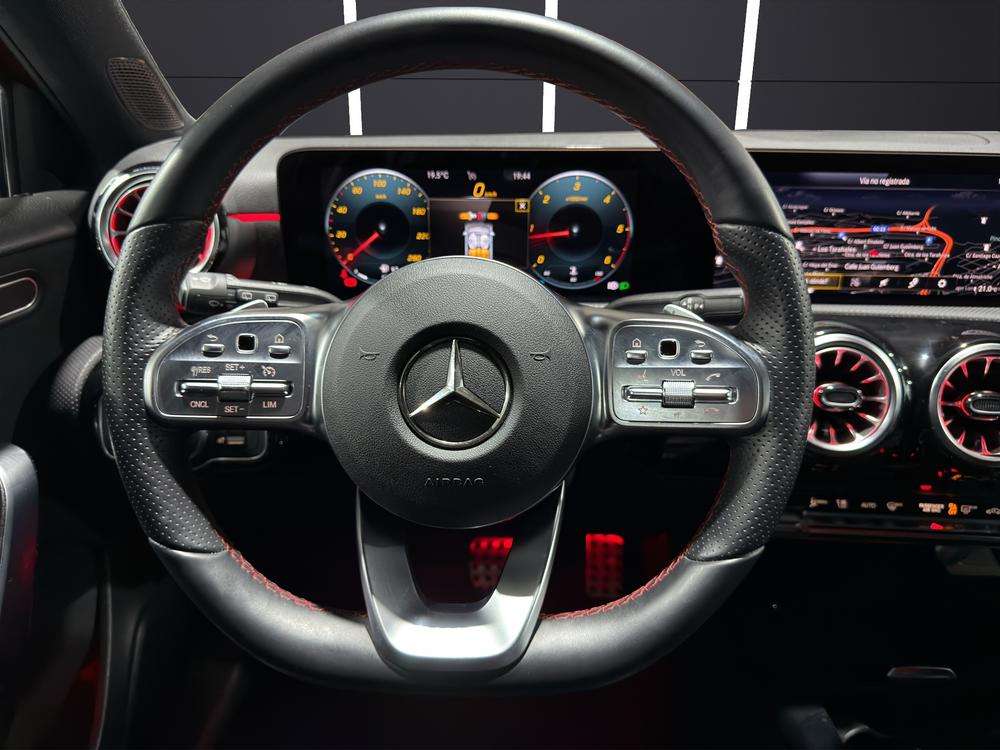 Mercedes-Benz Clase A 250e AMG 2021 rojo patagonia - foto 10