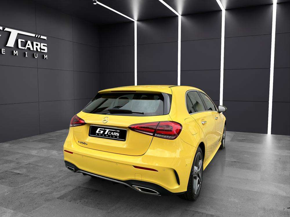 Mercedes-Benz Clase A 250e AMG 2021 amarillo - foto 3