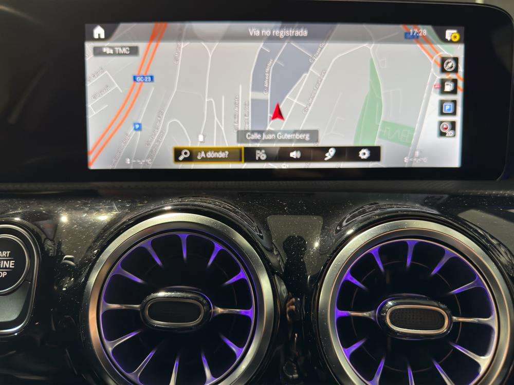 Mercedes-Benz Clase A 250e AMG 2021 amarillo - foto 14