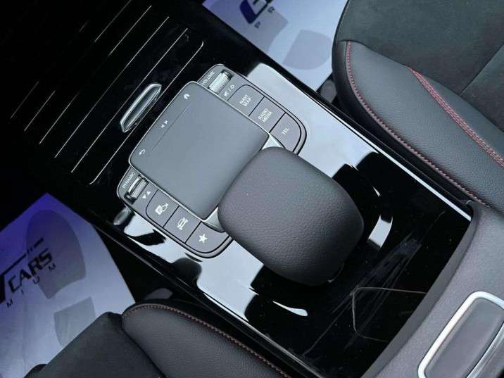 Mercedes-Benz Clase A 250e AMG 2021 gris montaña - foto 15