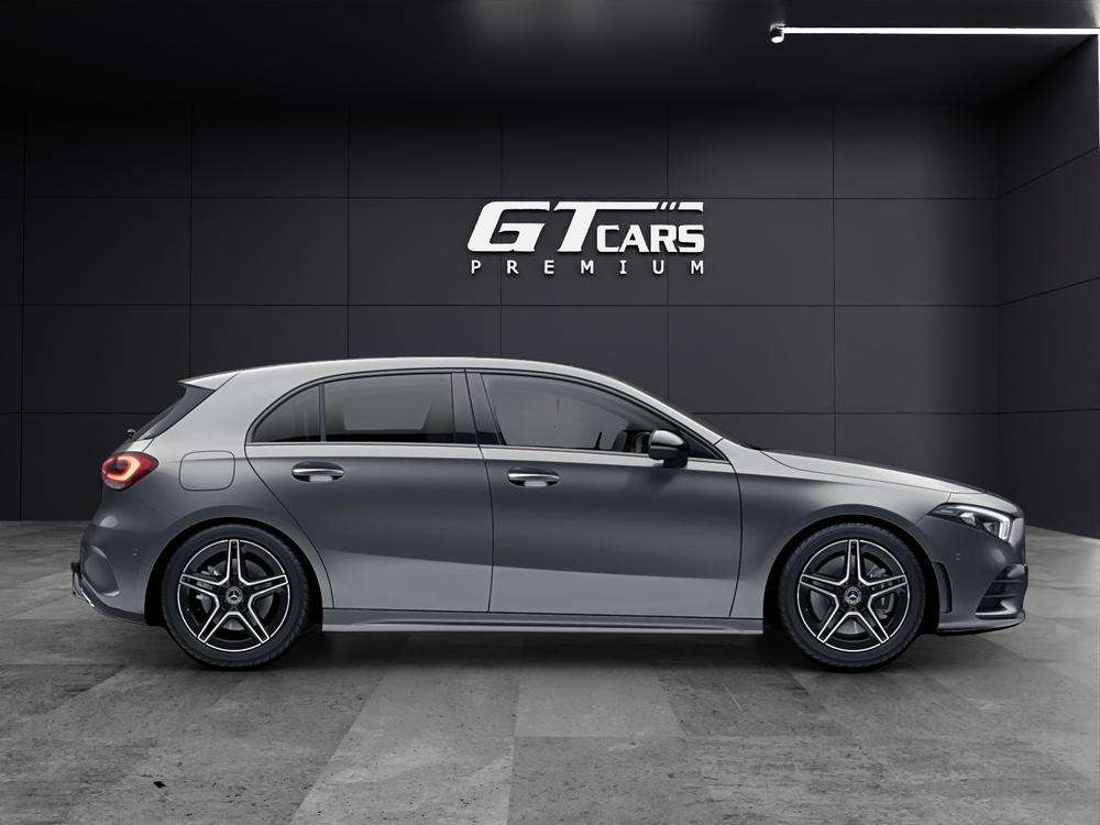 Mercedes-Benz Clase A 250e AMG 2022 gris montaña - foto 2