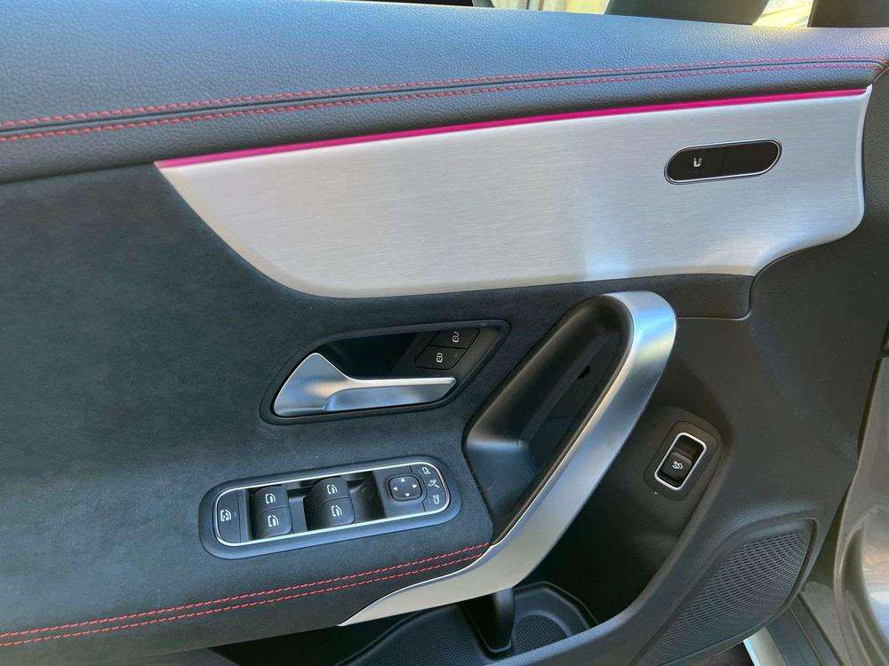 Mercedes-Benz Clase A 250e AMG 2022 gris montaña - foto 14