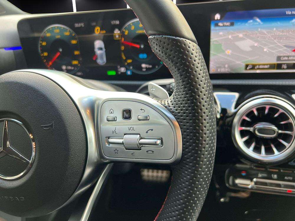 Mercedes-Benz Clase A 250e AMG 2021 blanco - foto 10