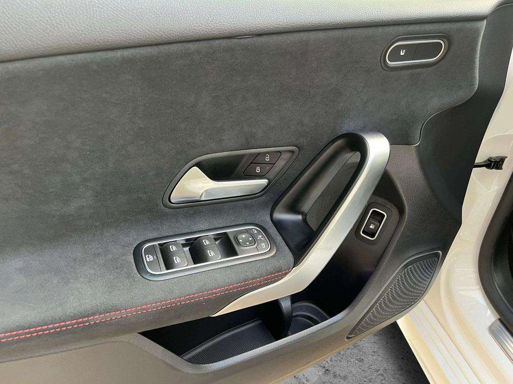 Mercedes-Benz Clase A 250e AMG 2021 blanco - foto 14