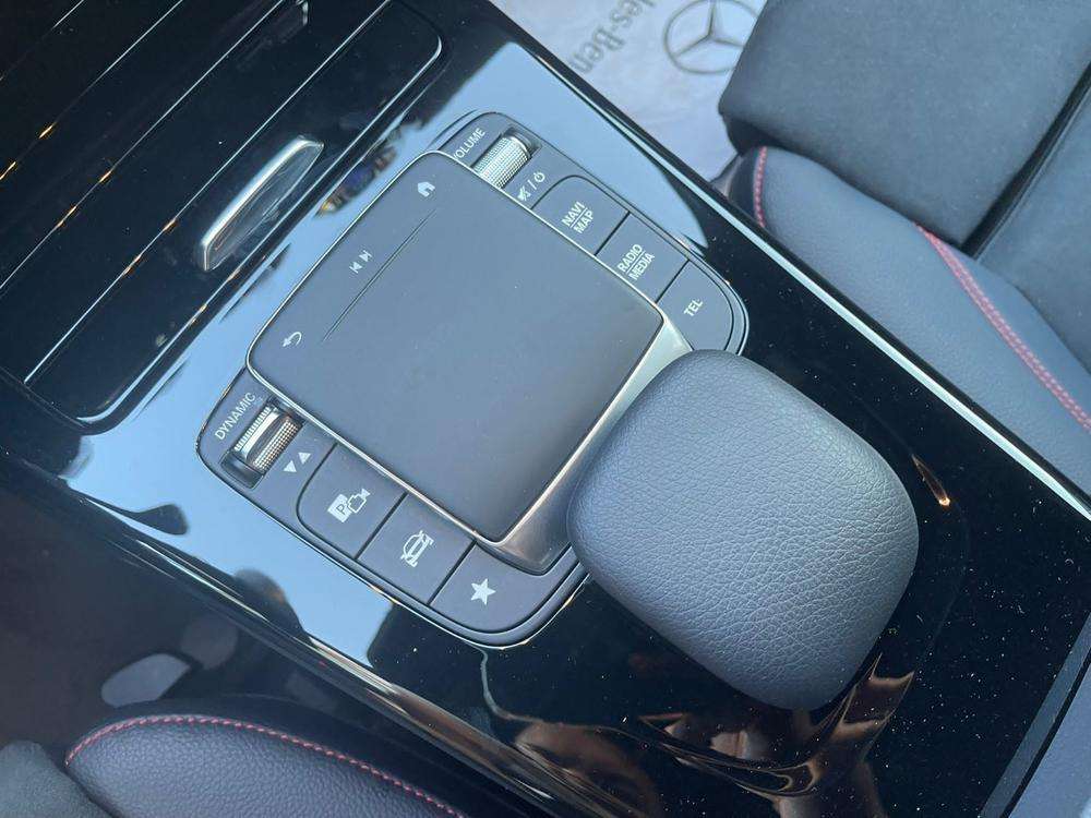 Mercedes-Benz Clase A 250e AMG 2021 negro - foto 14
