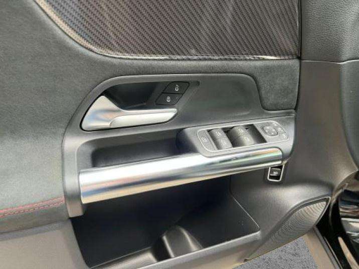 Mercedes-Benz GLA 250e AMG 2022 negro - foto 12