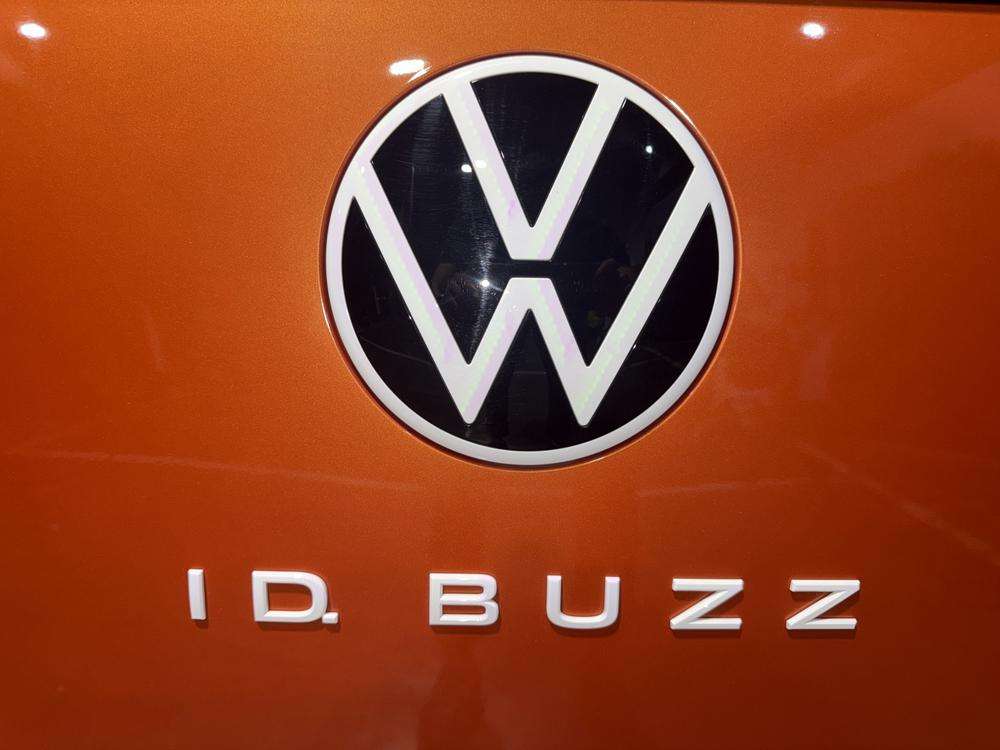 Volkswagen ID BUZZ PRO 2024 naranja - foto 8