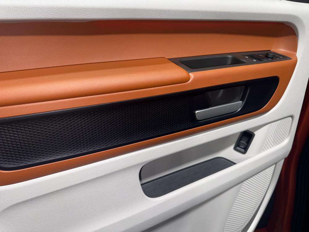 Volkswagen ID BUZZ PRO 2024 naranja - foto 15