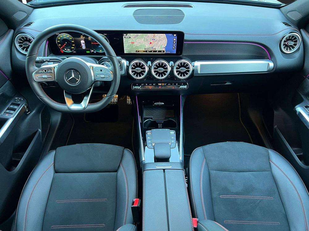 Mercedes-Benz EQB 300 AMG 4Matic 2022 azul - foto 8