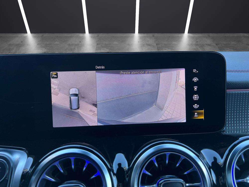 Mercedes-Benz EQB 300 AMG 4Matic 2022 azul - foto 12