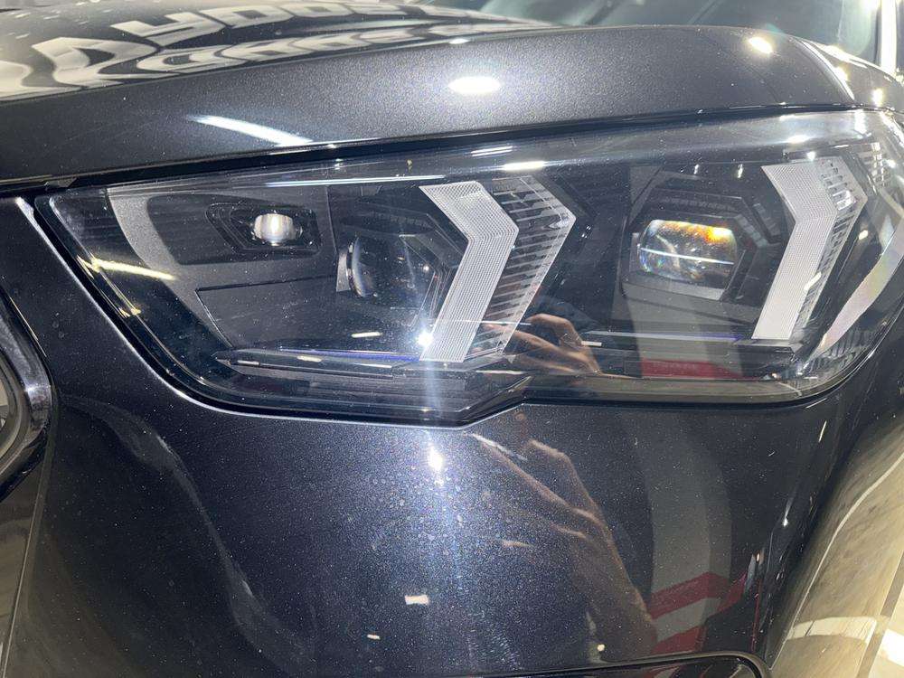 BMW iX2 xDrive30 2024 negro - foto 6
