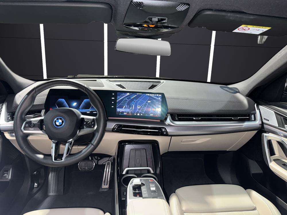 BMW iX2 xDrive30 2024 negro - foto 10