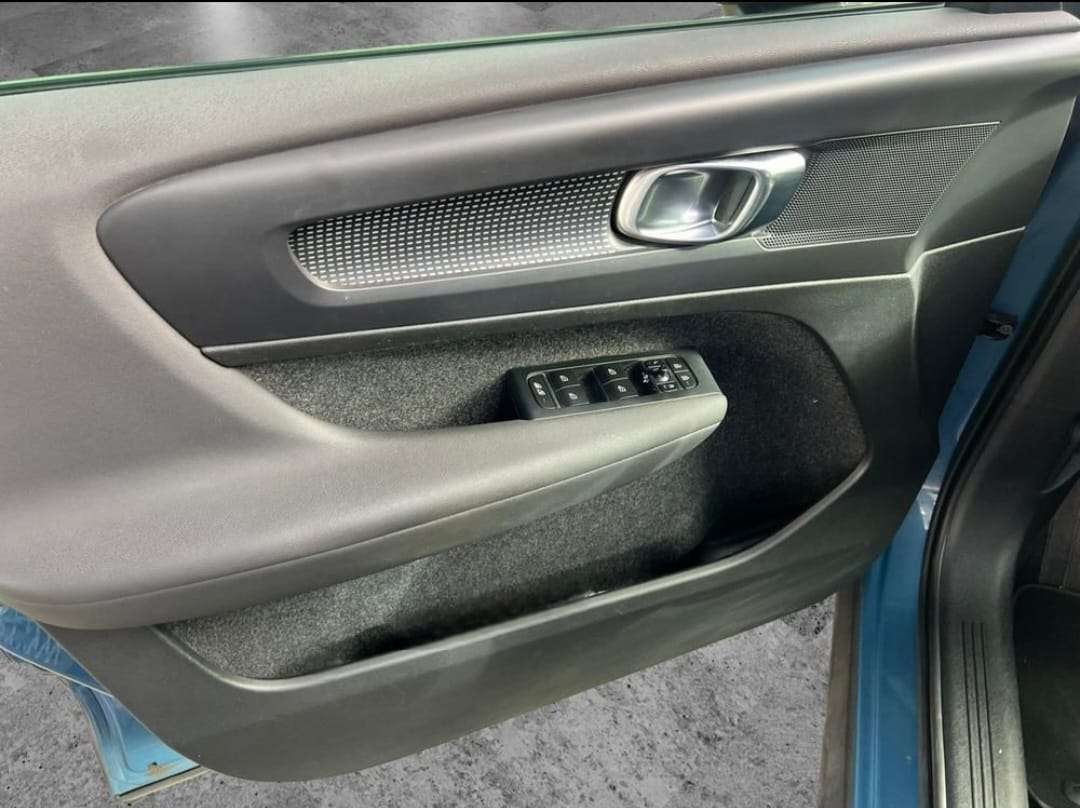 Volvo Xc40 . 2022 azul - foto 8