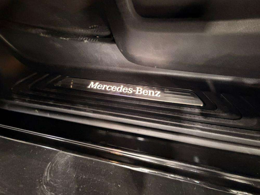Mercedes-Benz V 250d 2025 negro - foto 7
