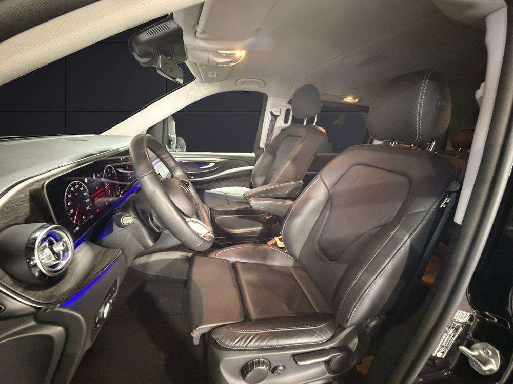 Mercedes-Benz V 250d 2025 negro - foto 9