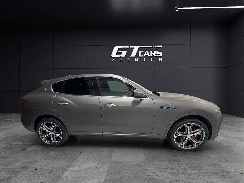 Maserati Levante  GT Hybrid 2022 gris - foto 2